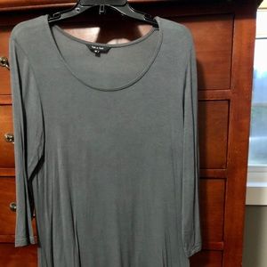 Yak & Yetti Medium Top